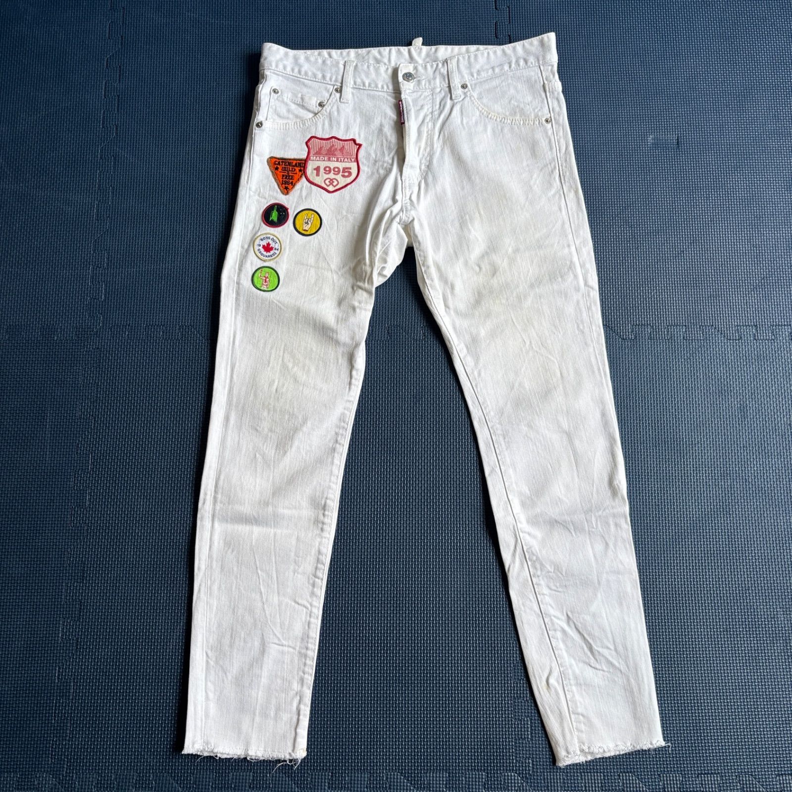 dsquared2/ディースクエアード/デニムパンツ/S74LB0316/48サイズ/W約84cm/股下約72cm/全体的に若干の黄ばみあり