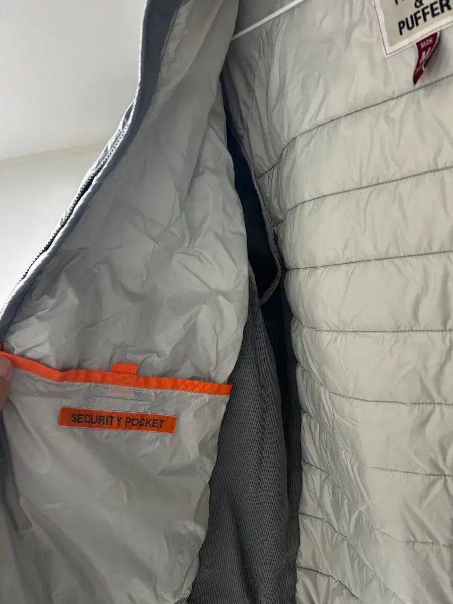 PARAJUMPERS 軽量ダウン PARAJUMPERS 軽量ダウン