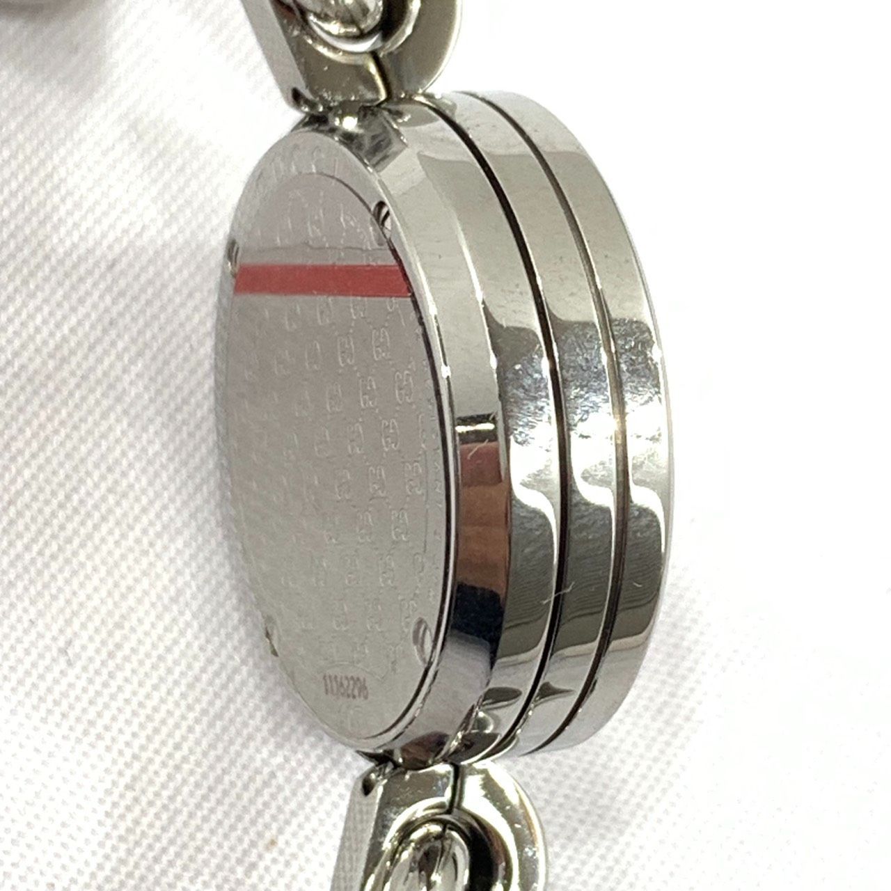 【極美品!! 付属品完備!!】GUCCI グッチ ブレスウォッチ Gチャーム 107 ピンクシェル文字盤 クォーツ SS 11162296 レディース 腕時計 ブランド時計 【極美品!! 付属品完備!!】GUCCI グッチ ブレスウォッチ Gチャーム 107 ピンクシェル文字盤 クォーツ SS 11162296 レディース 腕時計 ブランド時計