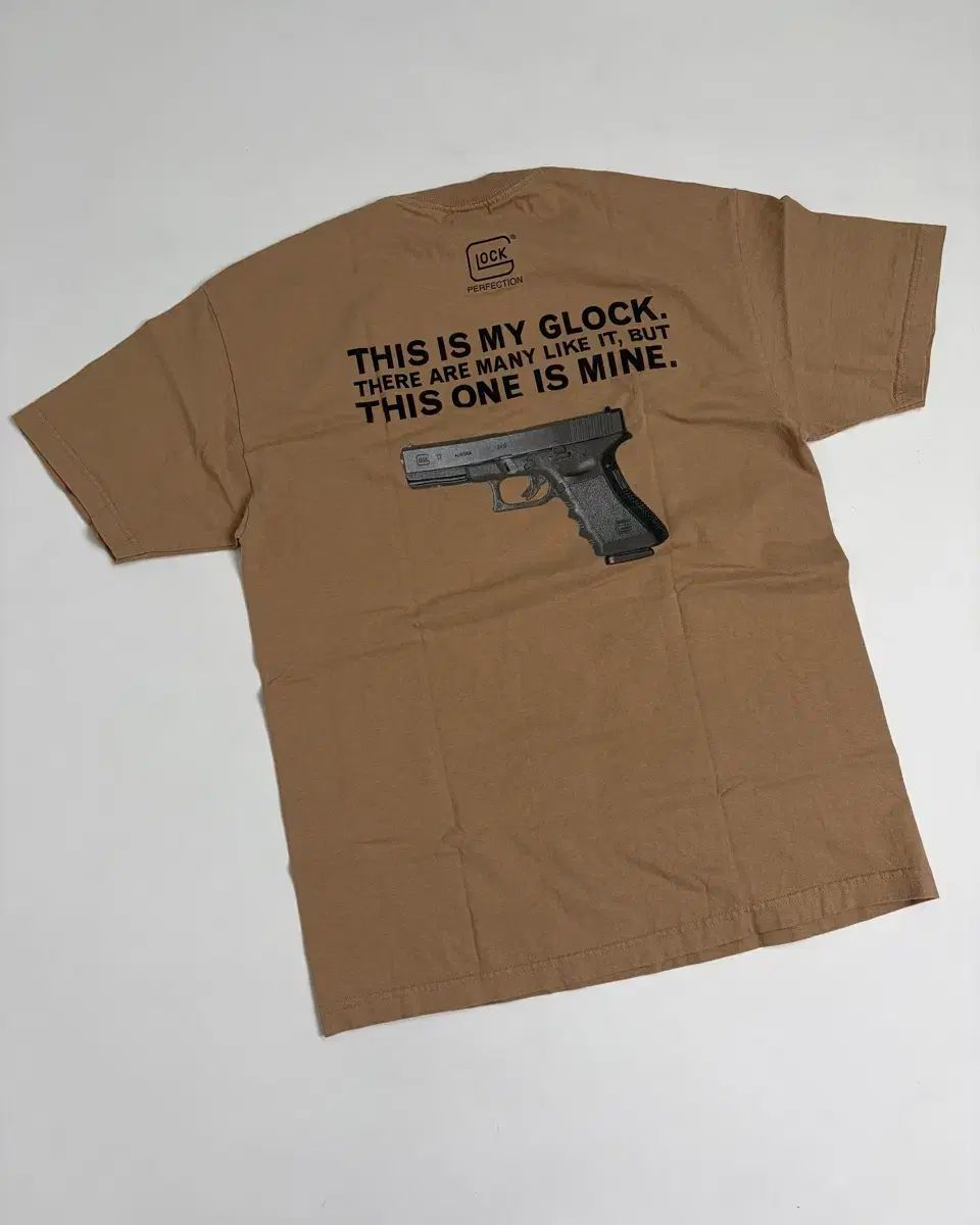 00s Glock Tee (ベージュ)