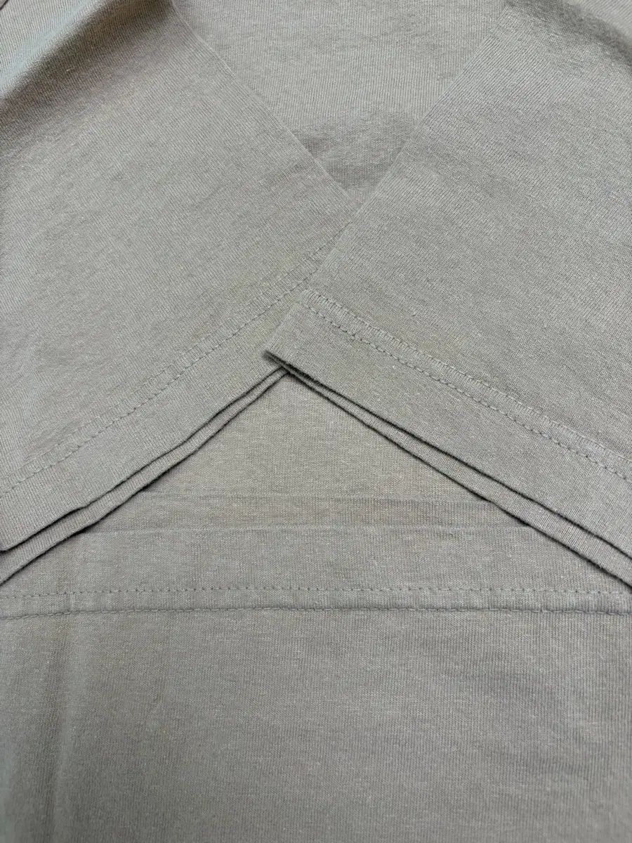 00s Glock Tee (ベージュ)