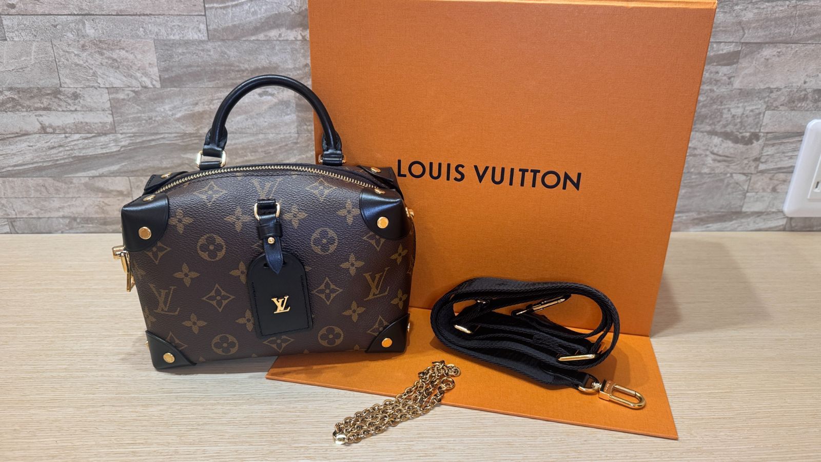 LOUIS VUITTON / ルイヴィトン　プティット・マル スープルM45571