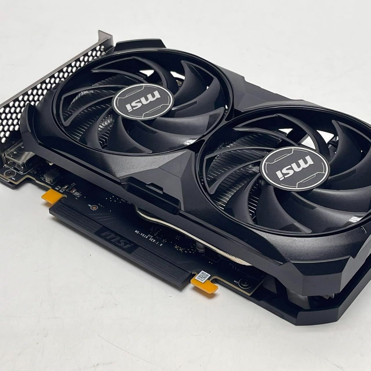 MSI GeForce RTX 4060 VENTUS 2X BLACK 8G OC グラフィックスボード VD8560 No3079 MSI GeForce RTX 4060 VENTUS 2X BLACK 8G OC グラフィックスボード VD8560 No3079