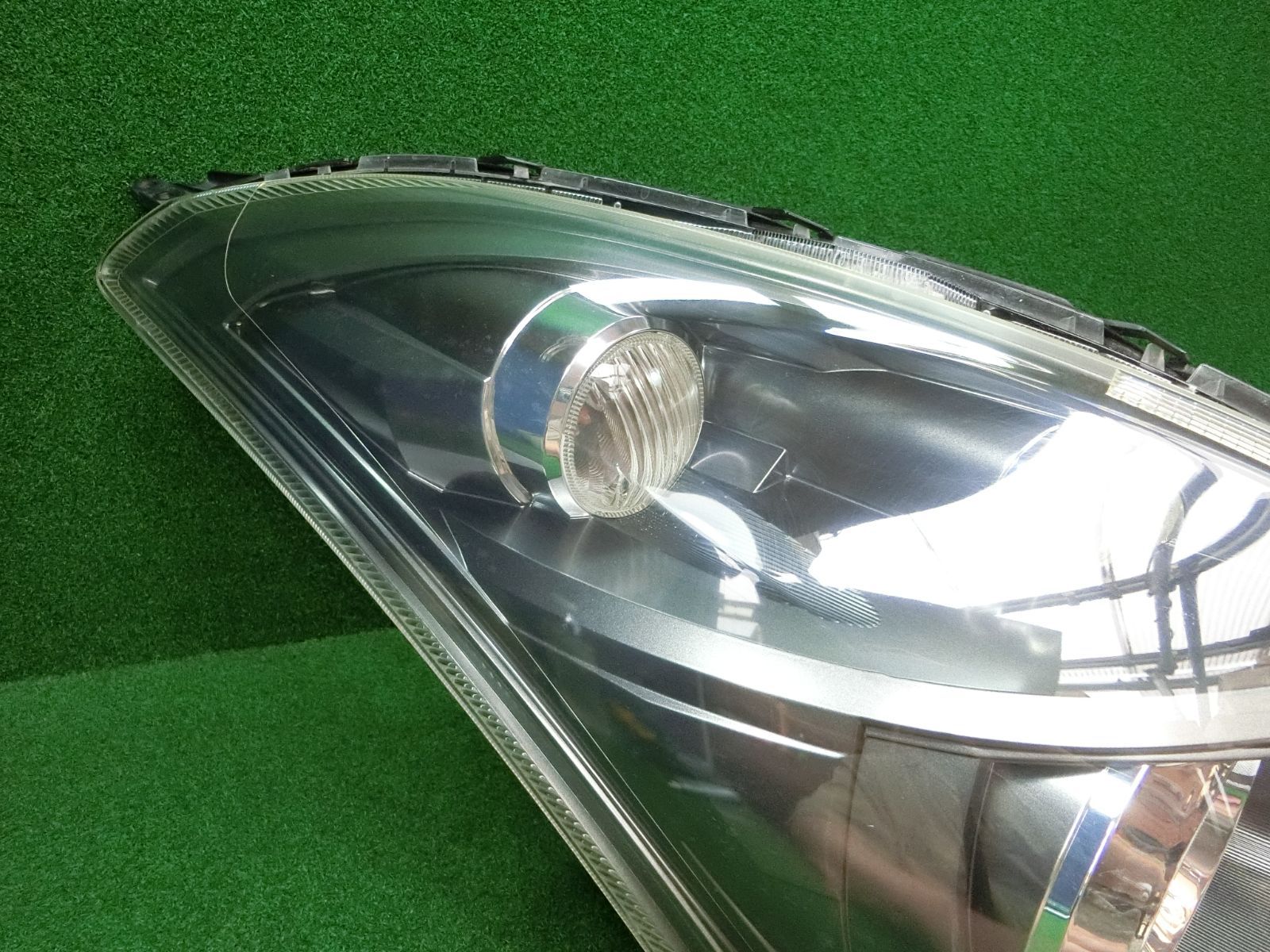 [16198] 送料無料 スズキ スイフト ZC72S 右 ヘッドライト HID STANLEY P9120 研磨済 破損なし