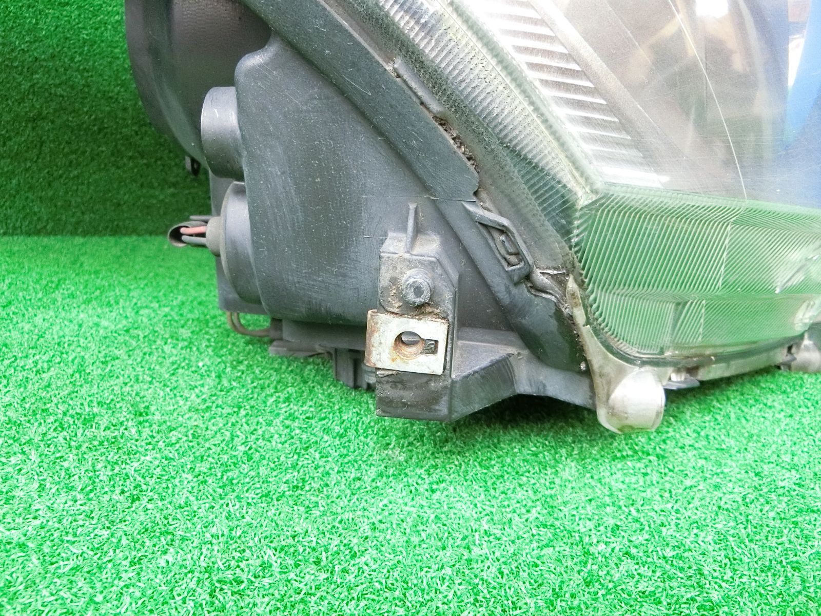 [16198] 送料無料 スズキ スイフト ZC72S 右 ヘッドライト HID STANLEY P9120 研磨済 破損なし