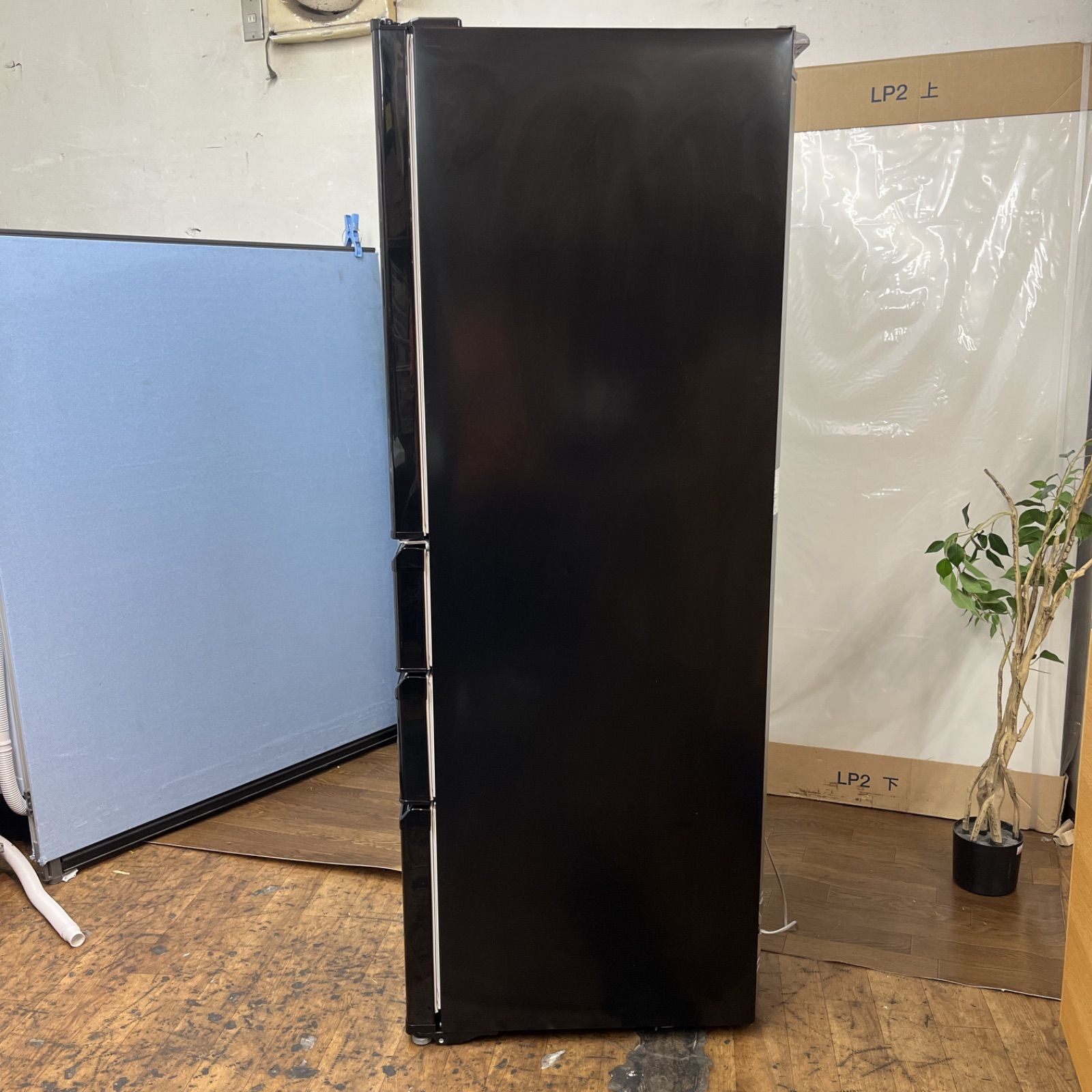 【名古屋市近郊配送設置無料】S249 ⭐ AQUA ❘ アクア 冷蔵庫 AQR-361F-K [355L /4ドア /右開き/] ⭐動作確認済⭐クリーニング済