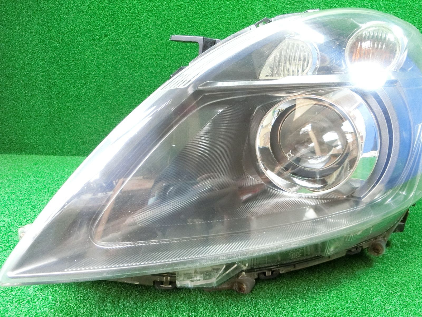 [16199] 送料無料 スズキ スイフト ZC72S 左 ヘッドライト HID STANLEY P9120 研磨済 破損なし