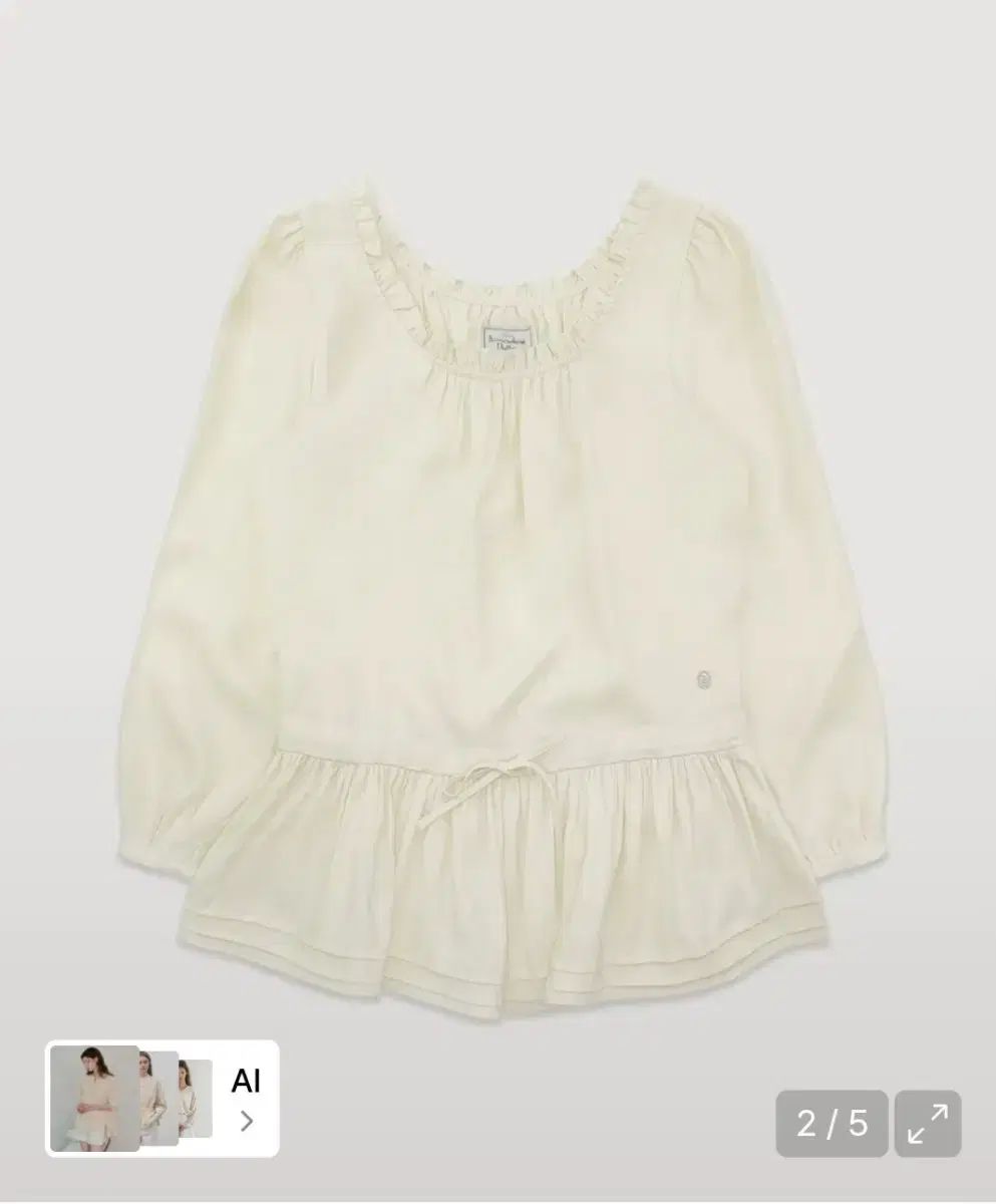 썸웨어버터 adel frill blouse クリーム色