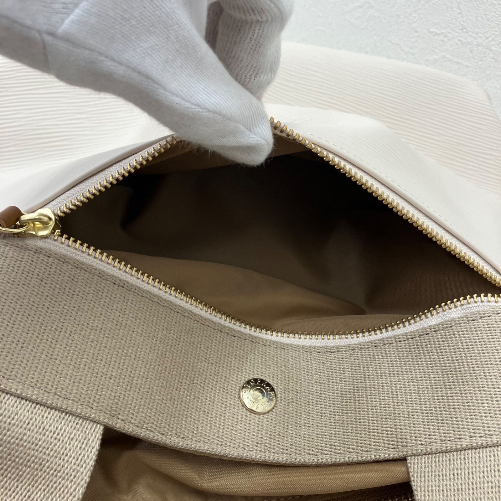 Y4562　【タグ付き】　Breath TOPKAPI　トプカピ　リプルネオレザートートバッグ　トートバッグ　ライトベージュ　ベージュ　レディース　大きめ　通勤　通学　仕事用バッグ　普段使い　ポケット多数