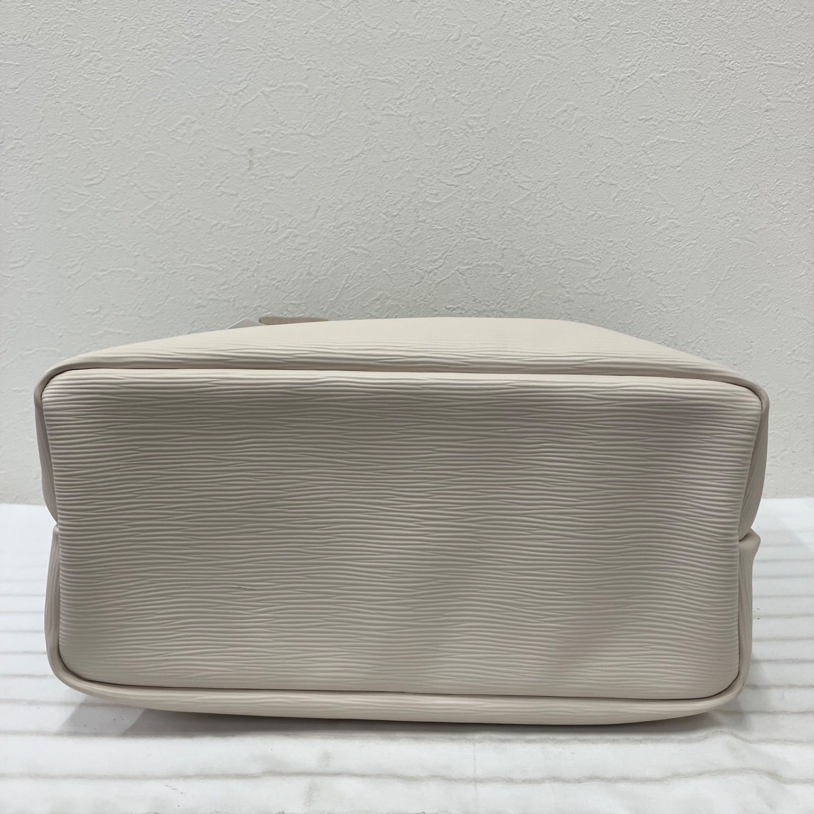 Y4562　【タグ付き】　Breath TOPKAPI　トプカピ　リプルネオレザートートバッグ　トートバッグ　ライトベージュ　ベージュ　レディース　大きめ　通勤　通学　仕事用バッグ　普段使い　ポケット多数