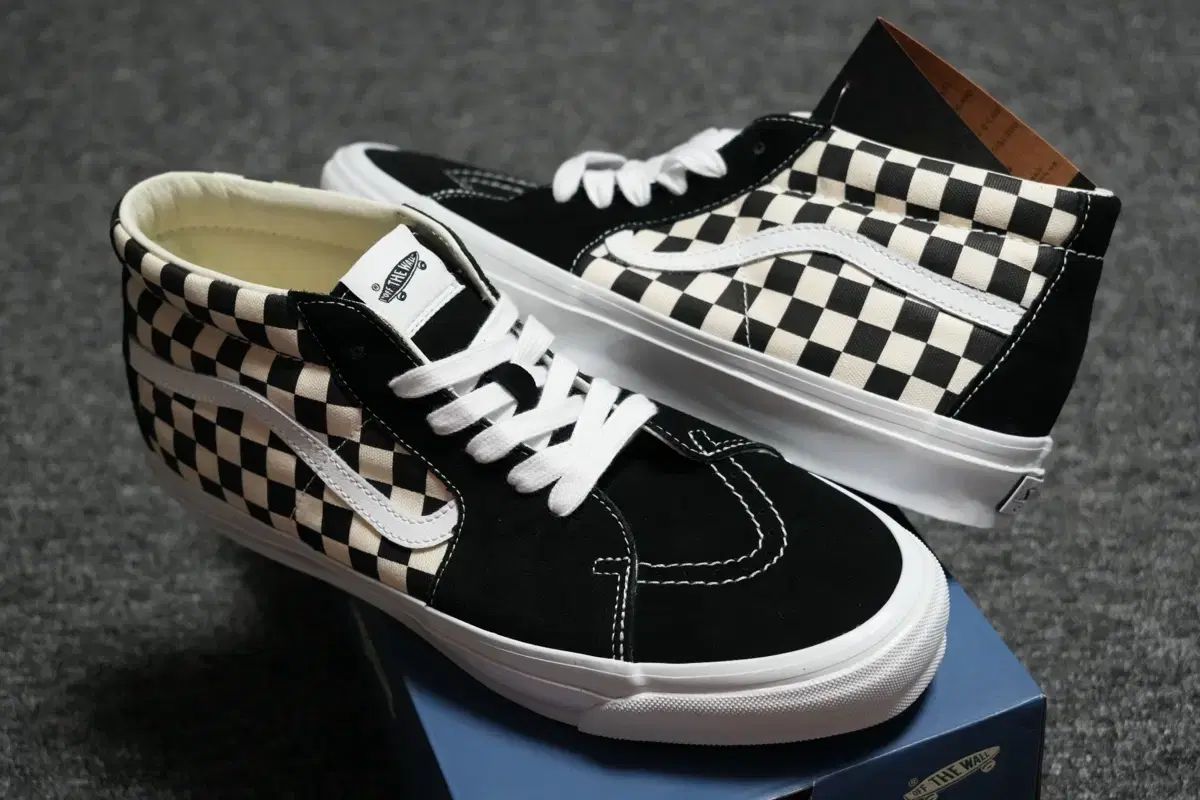 (300) ヴァンズ プレミアム SK8 ミッド リイシュー 83 ブラック チェッカーボード