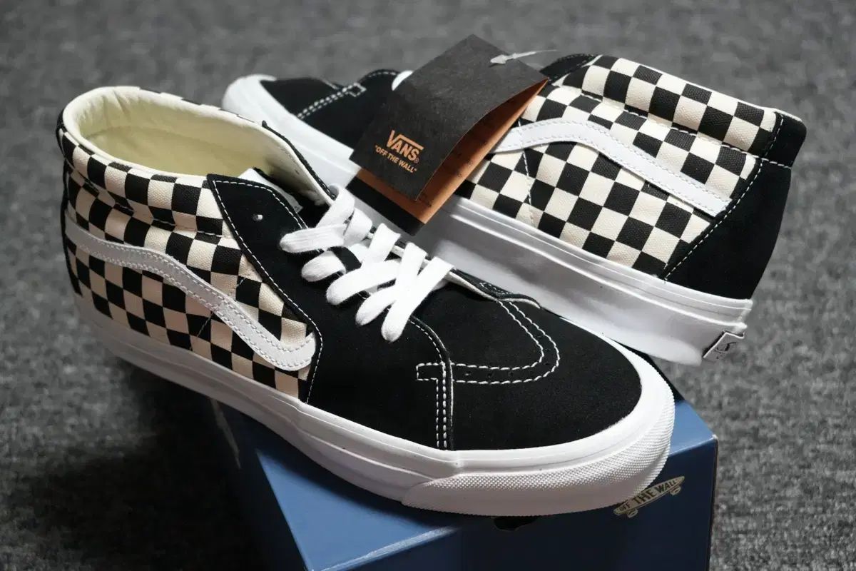 (285) ヴァンズ プレミアム SK8 ミッド リイシュー 83 ブラック チェッカーボード