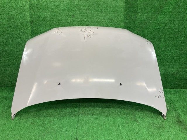 サクシード NCP55V ボンネット・フードパネル UL 4WD 5人 0.4T 53301-52100 058