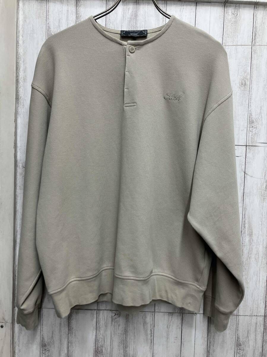 KITH 長袖Tシャツ ヘンリーネックロゴ刺繍カットソー