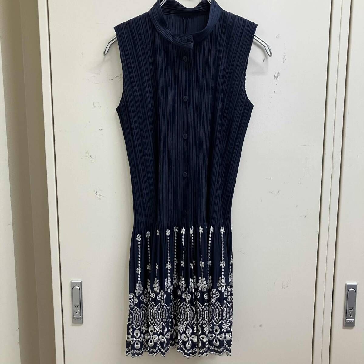 13ss PLEATS PLEASE レース切替チュニックワンピ PP31-JT678 サイズ3 ネイビー系 プリーツプリーズ
