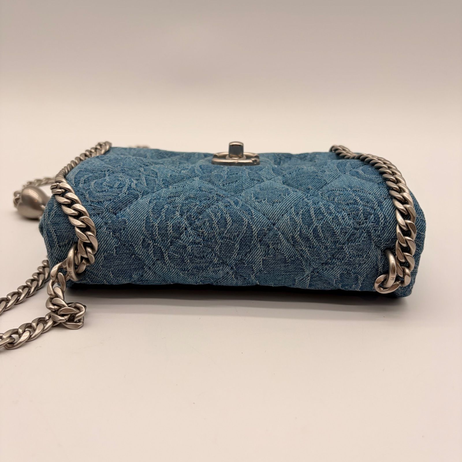 極美品✨CHANEL シャネル ショルダーバッグ ミニマトラッセ デニム 