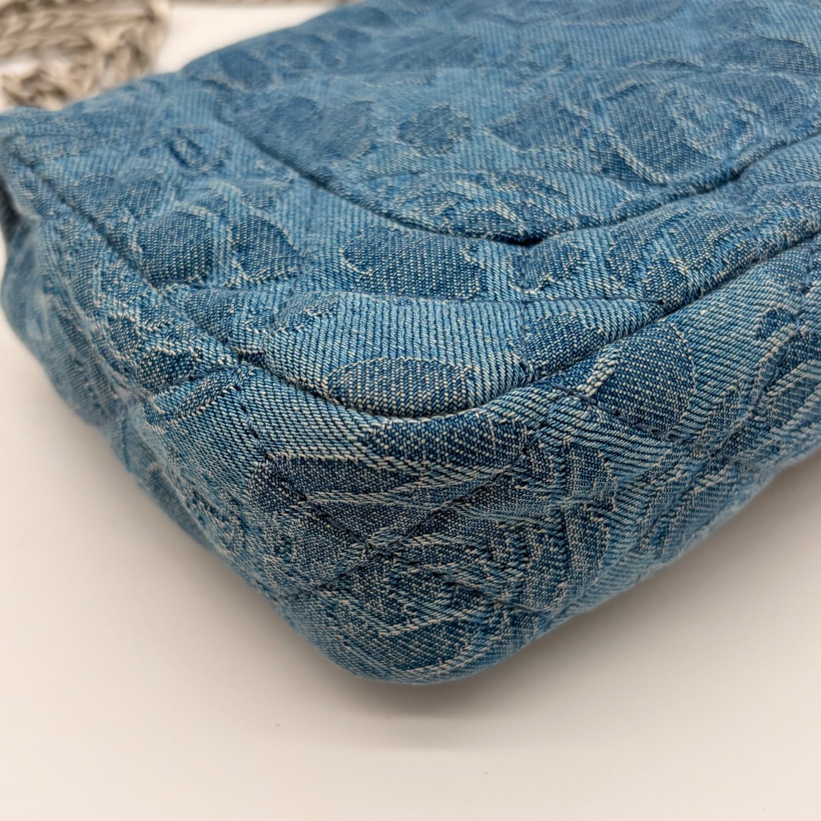 極美品✨CHANEL シャネル ショルダーバッグ ミニマトラッセ デニム