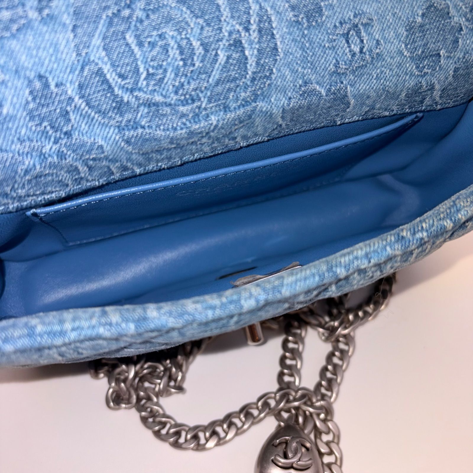 極美品✨CHANEL シャネル ショルダーバッグ ミニマトラッセ デニム 