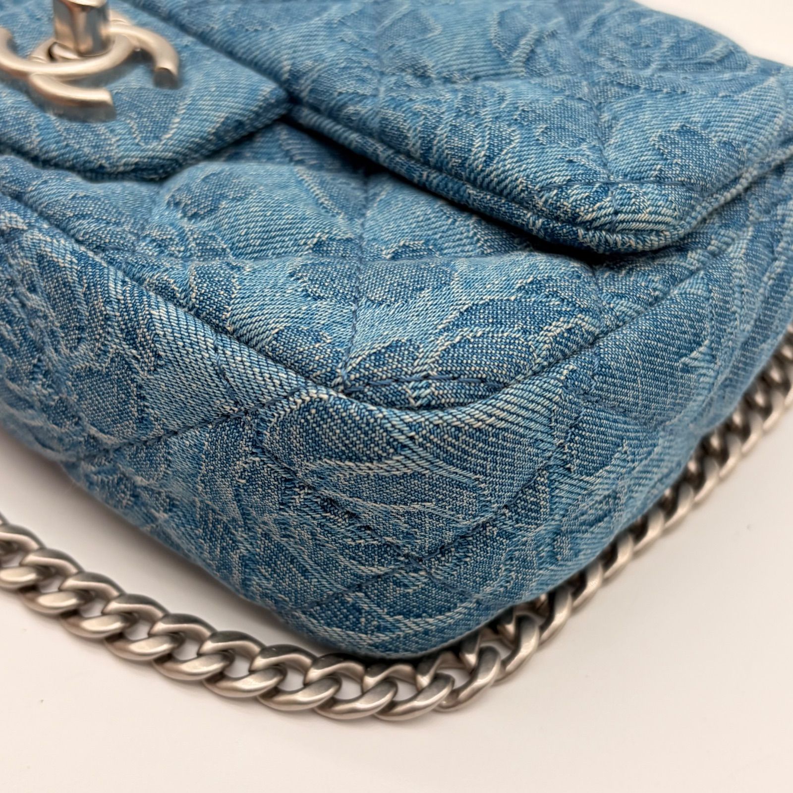 極美品✨CHANEL シャネル ショルダーバッグ ミニマトラッセ デニム 