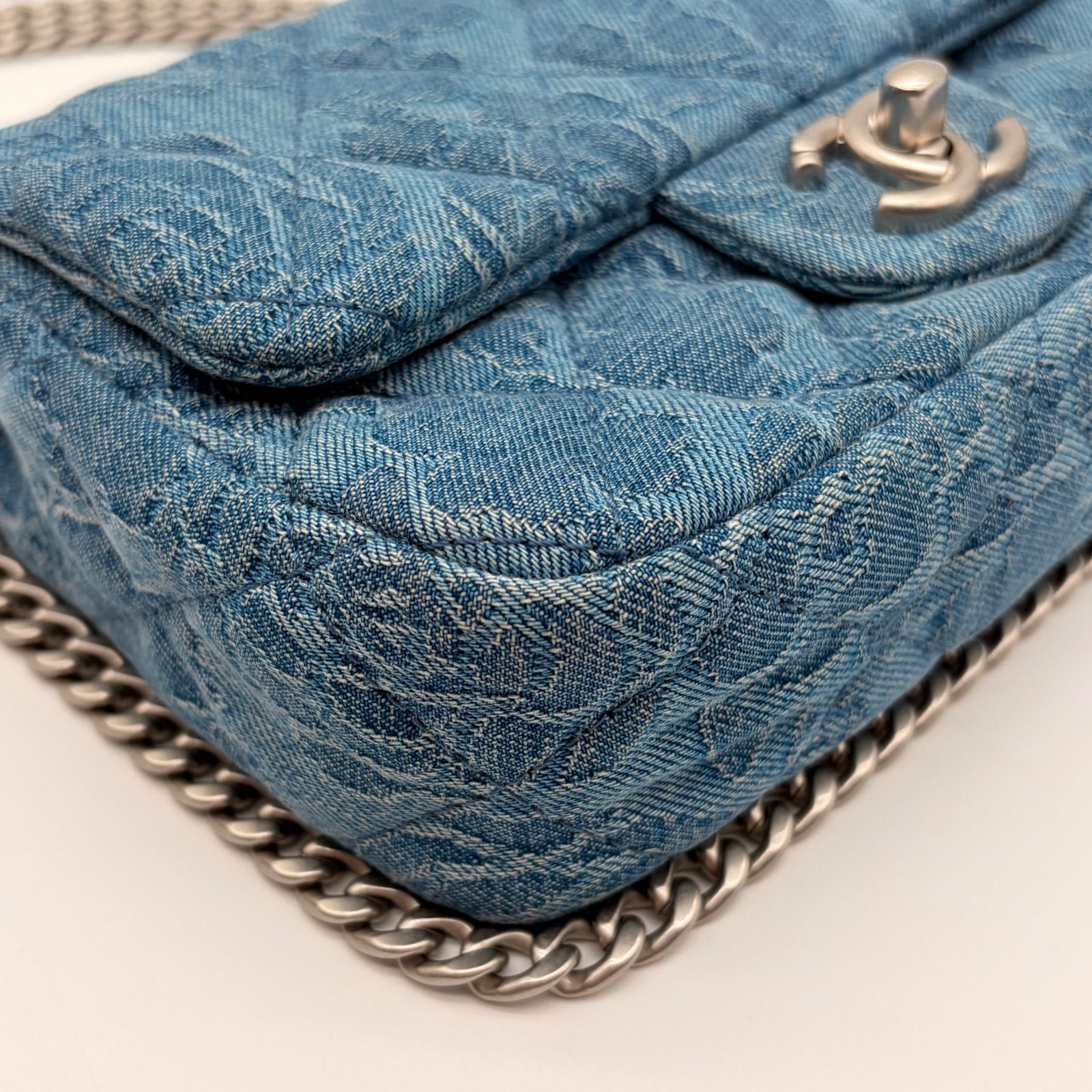 極美品✨CHANEL シャネル ショルダーバッグ ミニマトラッセ デニム
