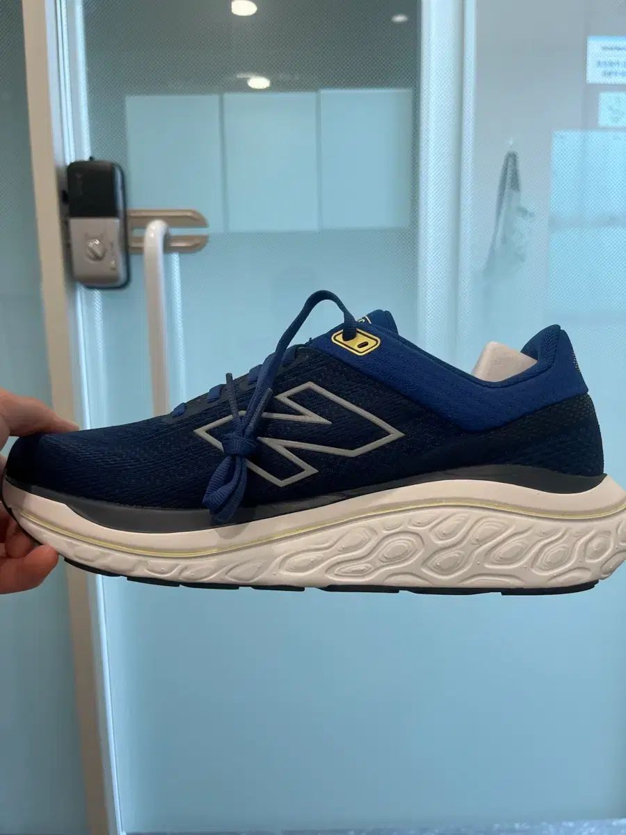 ニューバランス 860 ランニングシューズ ブルー 2E