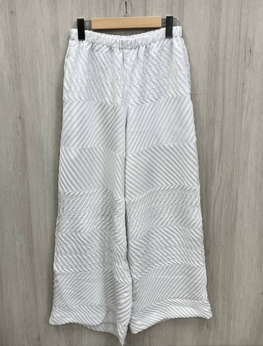 ISSEY MIYAKE イッセイミヤケ / M82FF504 / 白 サイズM