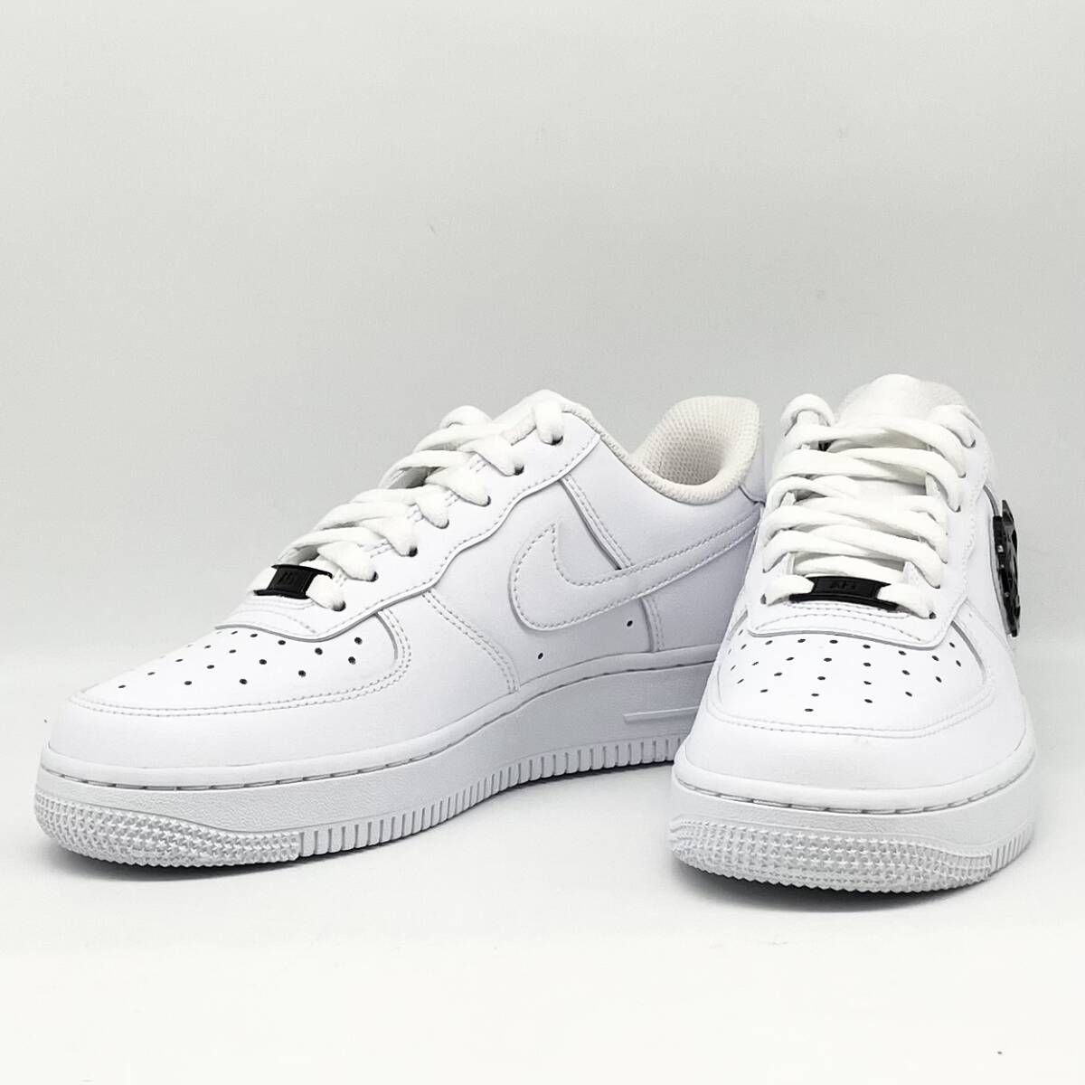 NIKE Women's Air Force 1 Low '07 LX 'Metal Swoosh/White/Black ナイキ ウィメンズ エアフォース1 ロー '07 LX IF1686 101 サイズ24㎝