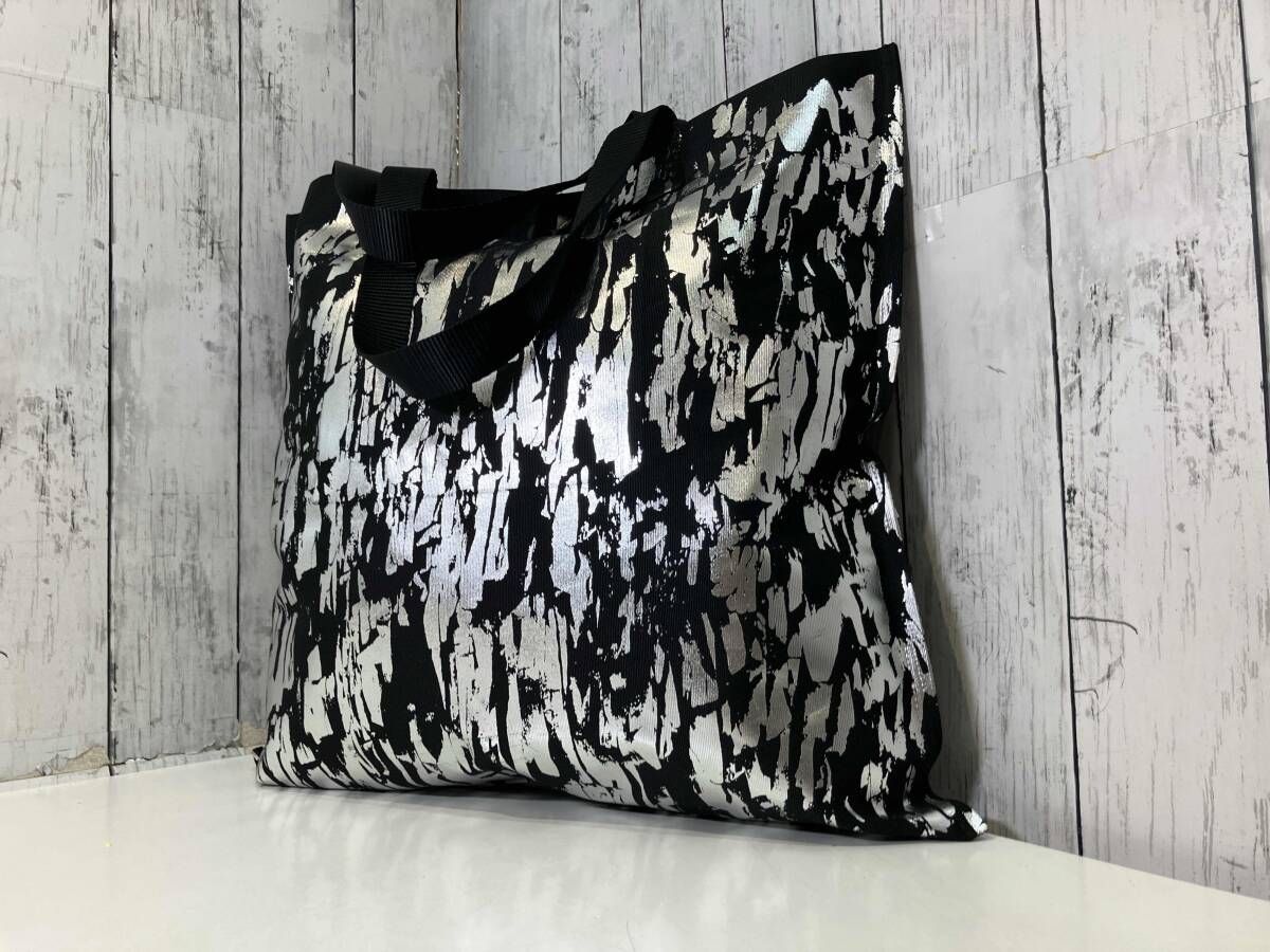 issey miyake MEN イッセイ ミヤケ 箔プリント加工 トートバッグ ブラック