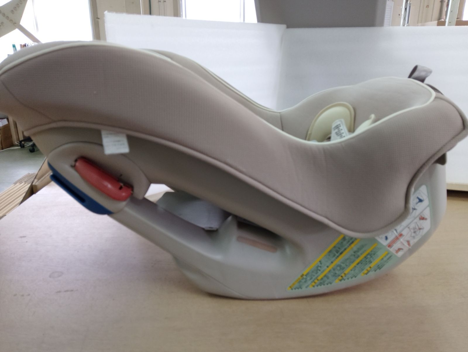 中古・美品・除菌クリーニング済】Combi（コンビ） チャイルドシート