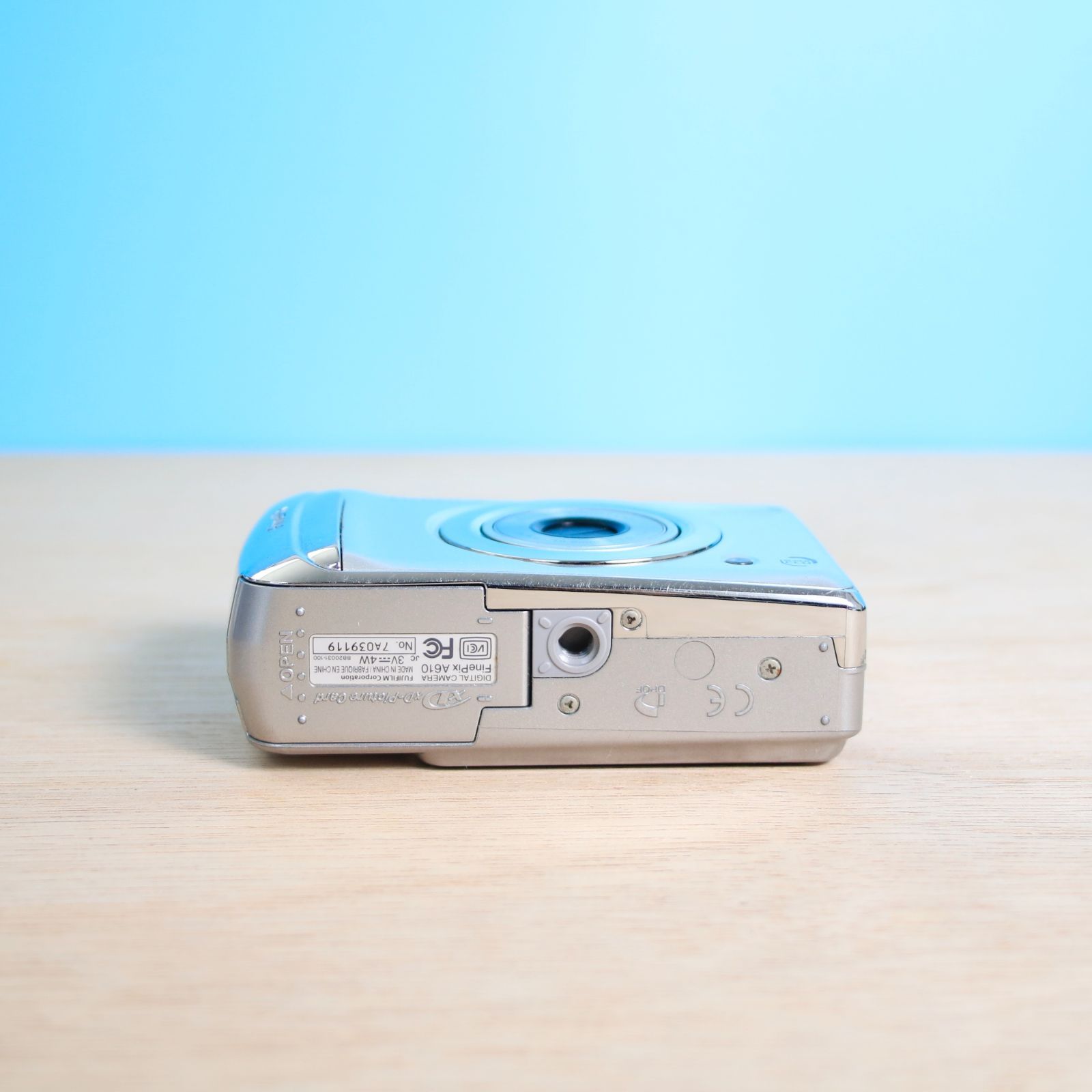 完動品❁オールドコンデジ FUJIFILM FinePix A610 単3電池式 SDカード 