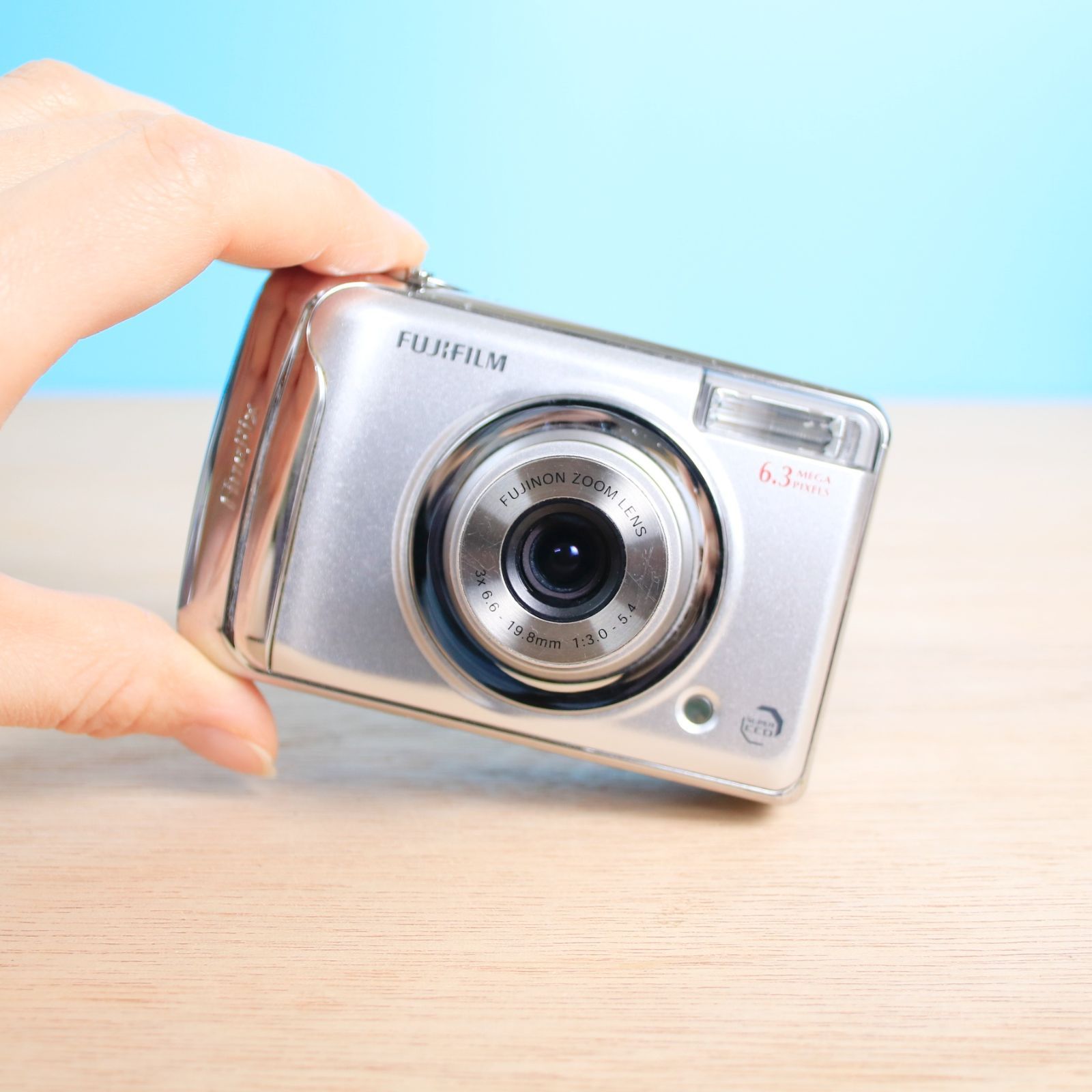 完動品❁オールドコンデジ FUJIFILM FinePix A610 単3電池式 SDカード 