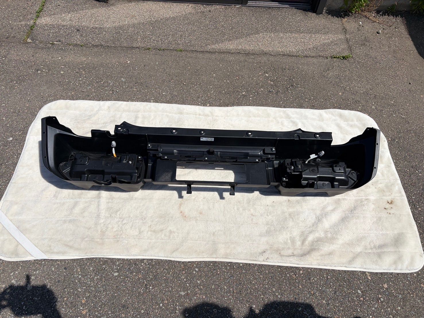 ジムニーノマドJC74 リアバンパー テールランプ付き 新車外し 