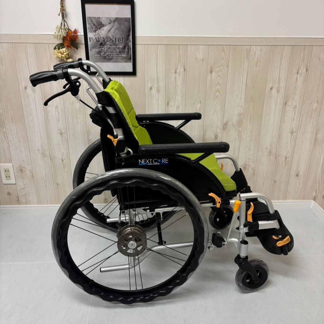 消毒済 中古 車椅子】すぐ使える車椅子 美品 ネクストコア・マルチ
