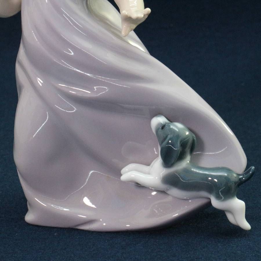 スペイン製 NAO ナオ / LLADRO リヤドロの姉妹ブランド 愛犬とかけっこ