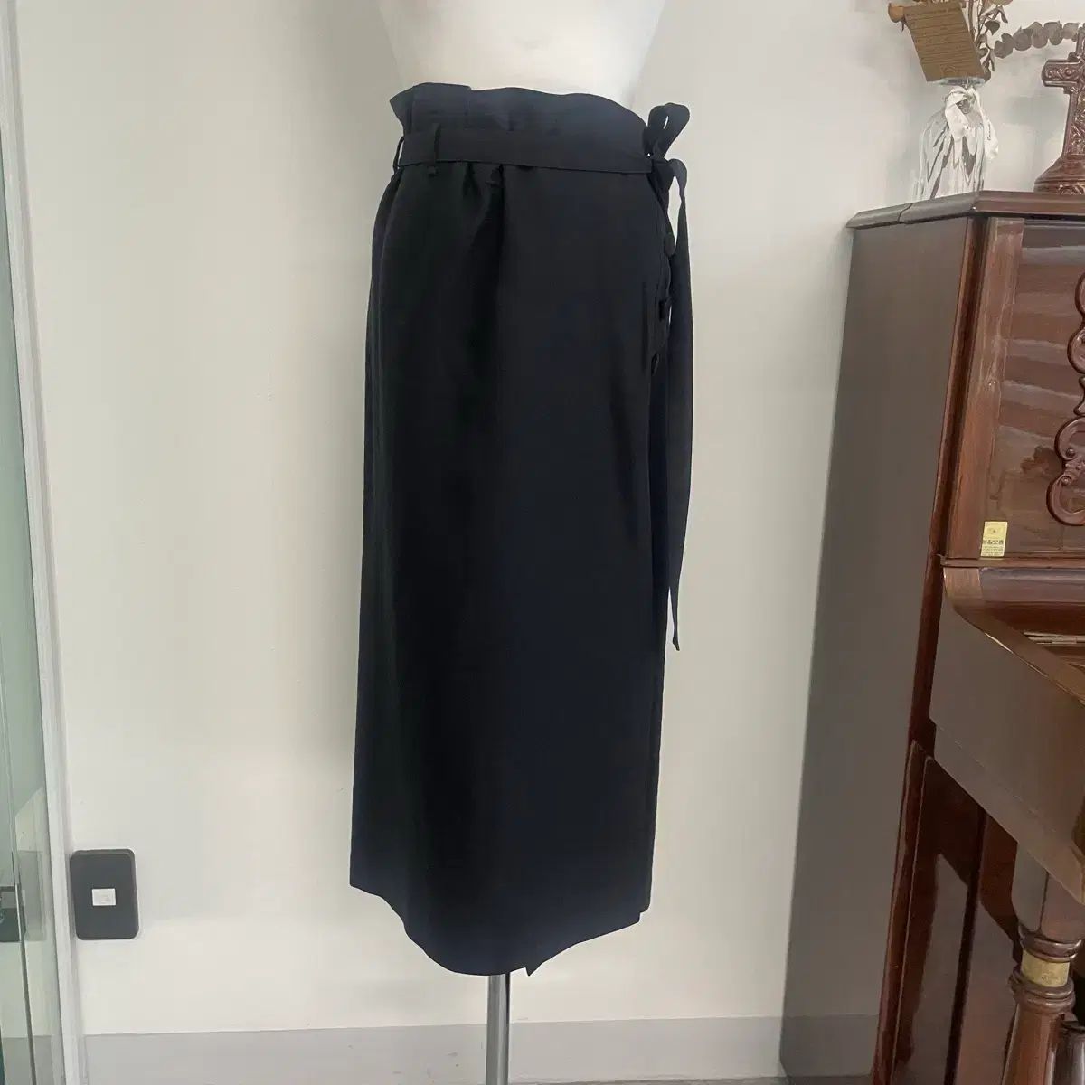 HELMUT LANG ブラック リネン ラップ スカート