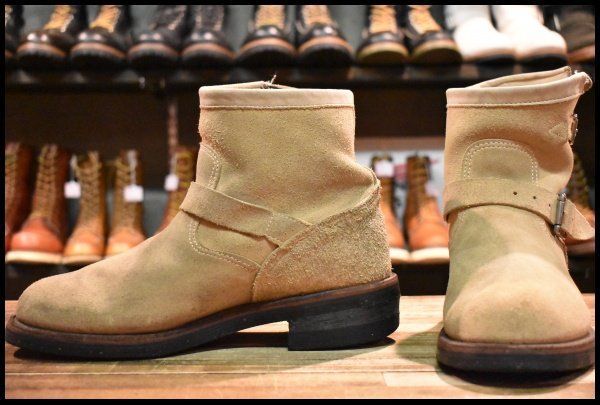 【9.5E 良品 黒タグ】Chippewa チペワ 1901M13 ショートエンジニア 7インチハイト サンドスエード ベージュ ブーツ HOPESMORE【GF024】