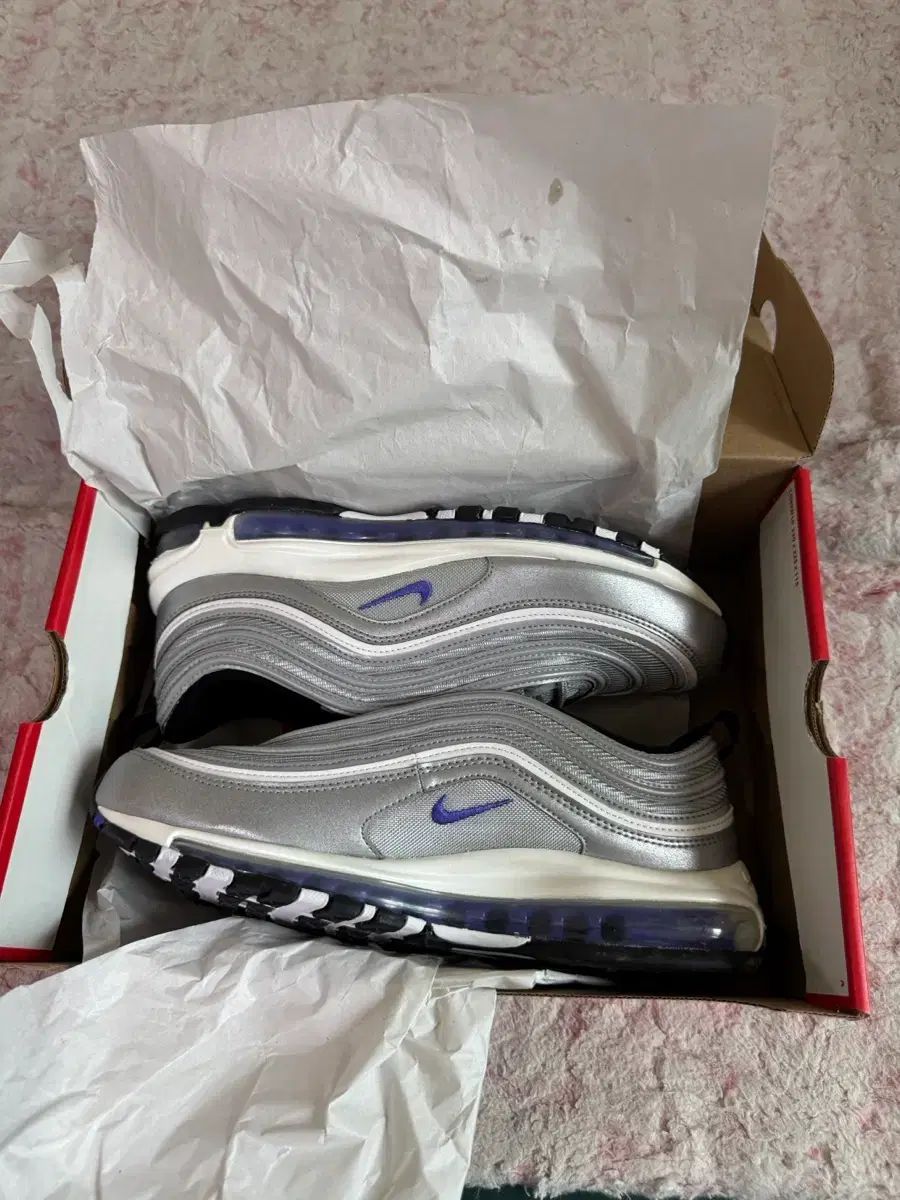 ナイキ エアマックス97 メタリック シルバー/バイオレット 285 NIKE コリア 公式ホームページ 新品