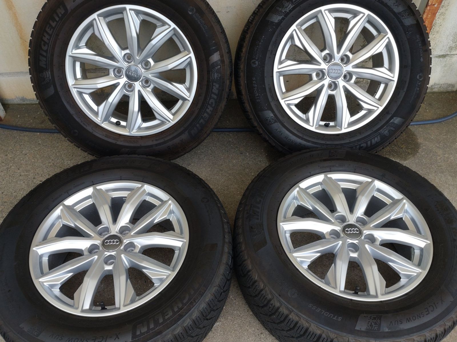 アウディ　AUDI　Q5　FY　純正　17インチ 7.0J+34 PCD112-5H 　＆　ミシュラン　X-ICE　SNOW　SUV　235/65R17 　4本