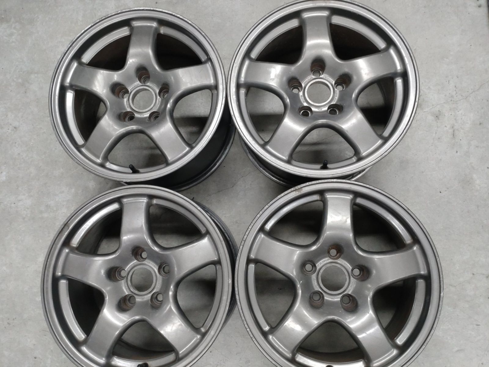 日産 BNR32 スカイライン GTR GT-R 純正 FORGED 鍛造 16インチ 8J +30 114.3 5H アルミホイール 　4本セット　中古