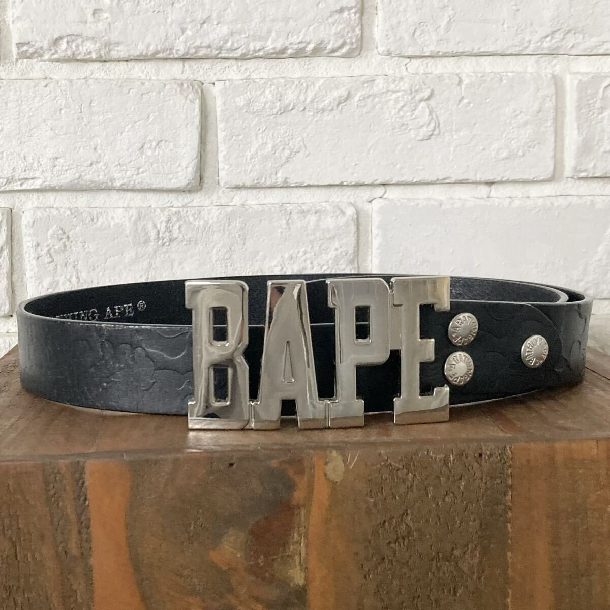 BAPE CAMO 型押し レザー ベルト ブラック Mサイズ a bathing ape leather belt エイプ ベイプ アベイシングエイプ y898