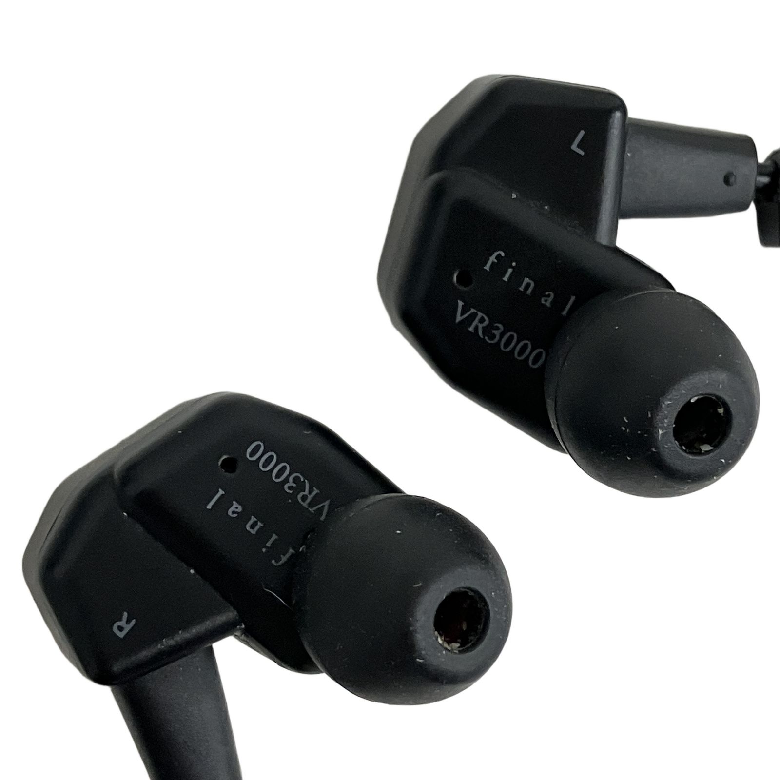 final VR3000 for Gaming ゲーミングイヤホン MATTE BLACK 有線イヤホン 音響機器 中古 S11330352 final VR3000 for Gaming ゲーミングイヤホン MATTE BLACK 有線イヤホン 音響機器 中古 S11330352