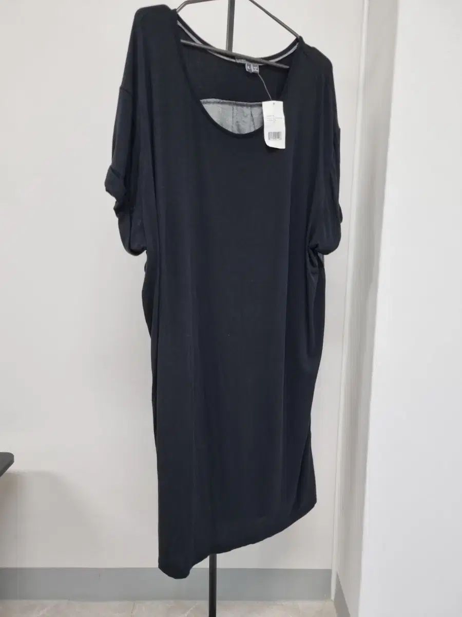 Vince ブラック モーダル ストレッチ XL サイズ ONE PIECE 新品