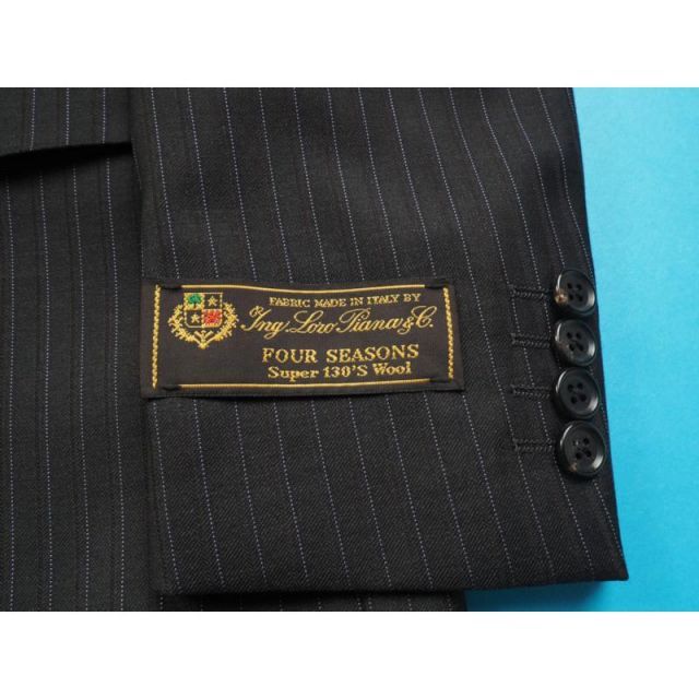 新品12.9万円 大手百貨店扱い 秋冬『Loro Piana ロロピアーナ FOUR SEASONS 伊製生地』艶感 Super130Sウール スーツ A4濃灰(30) 28168630
