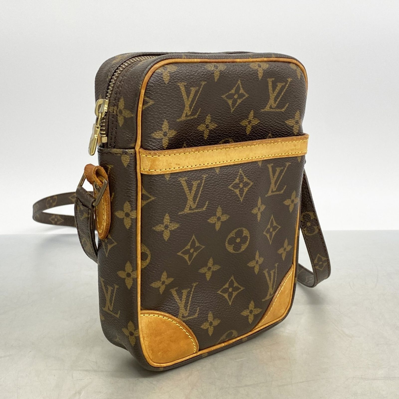 ルイ・ヴィトン(Louis Vuitton) ルイ・ヴィトン ショルダーバッグ モノグラム ダヌーブ M45266 ブラウンレディース P3018977