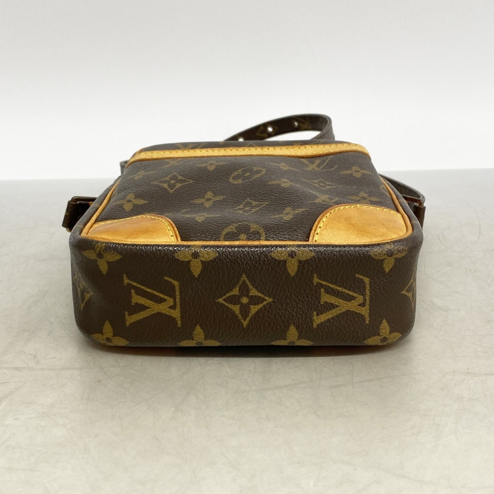 ルイ・ヴィトン(Louis Vuitton) ルイ・ヴィトン ショルダーバッグ モノグラム ダヌーブ M45266 ブラウンレディース P3018977