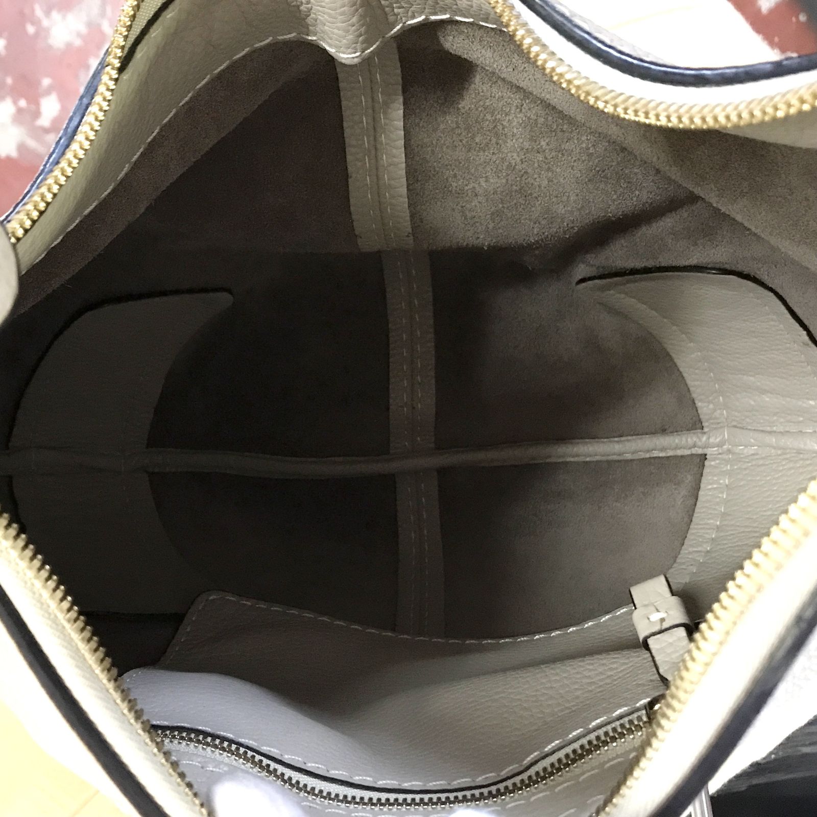LOEWE ロエベ ワンショルダー ニューロード バッグ レザー ベージュ 肩掛け レディース 中古 良好 T11304210