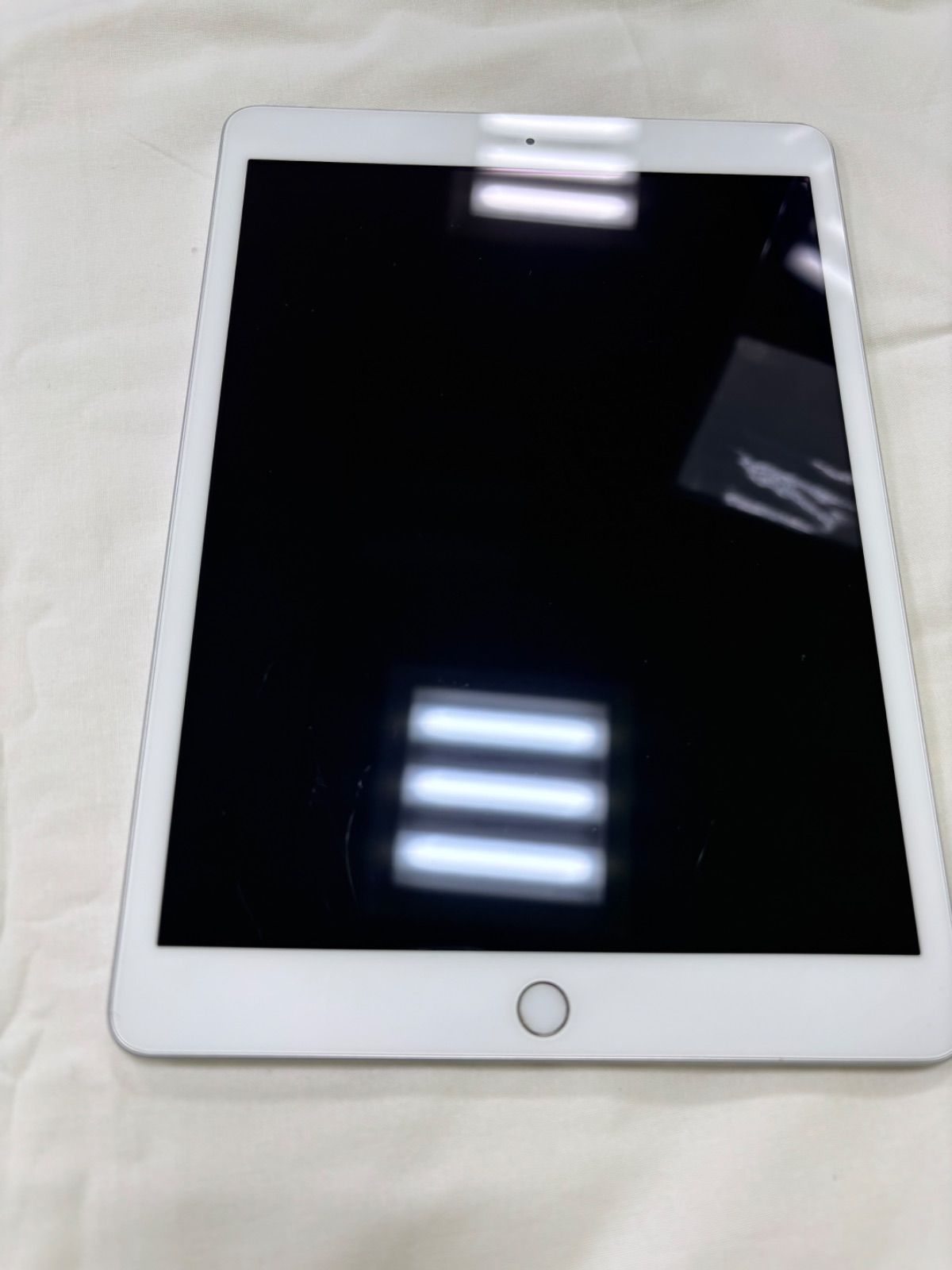 iPad 第8世代 Wi-Fi・Cellularモデル 32GB シルバー