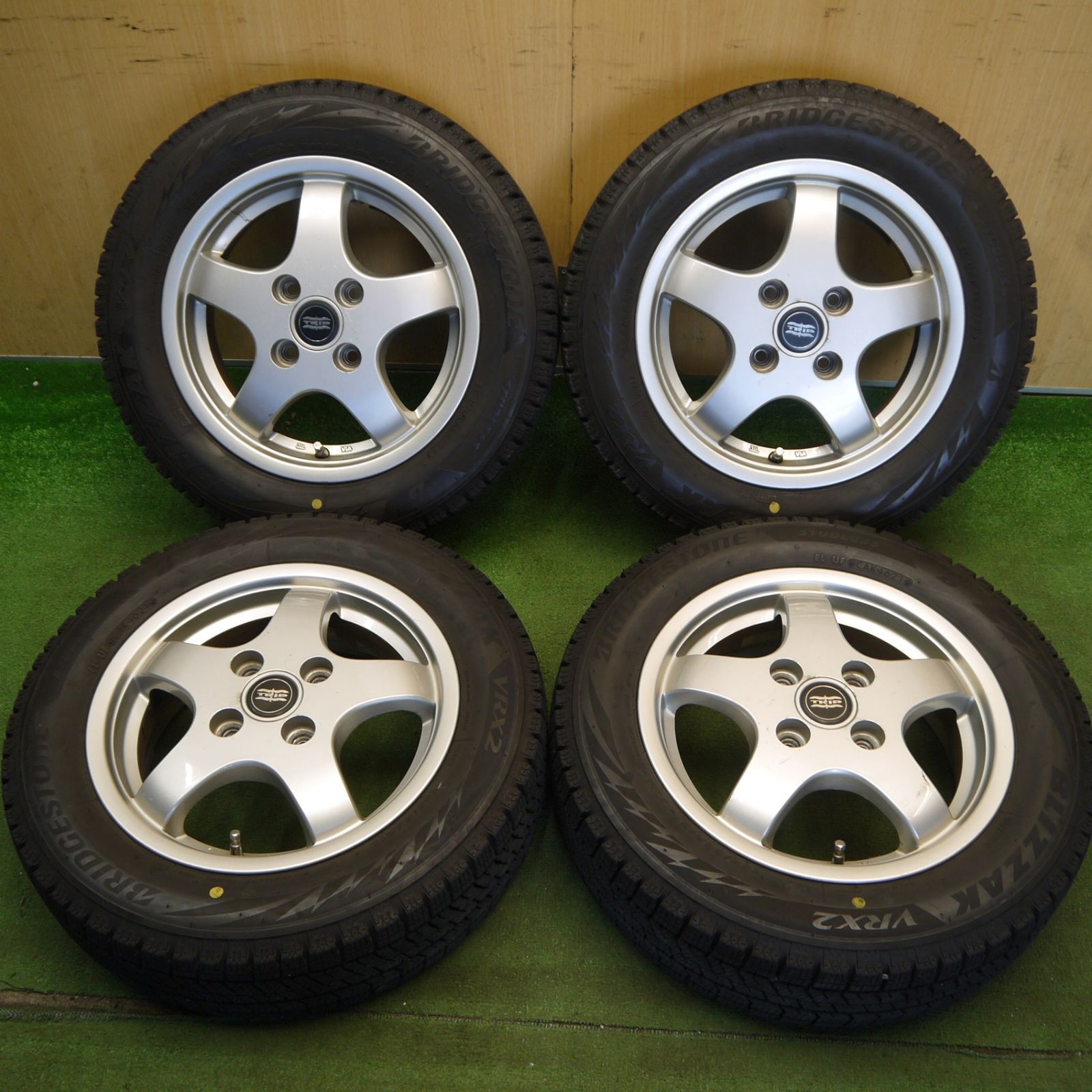 バリ溝！8.5分★スタッドレス 155/65R13 ブリヂストン ブリザック VRX2 TRIP/05 13インチ PCD100/4H★6052508Hス