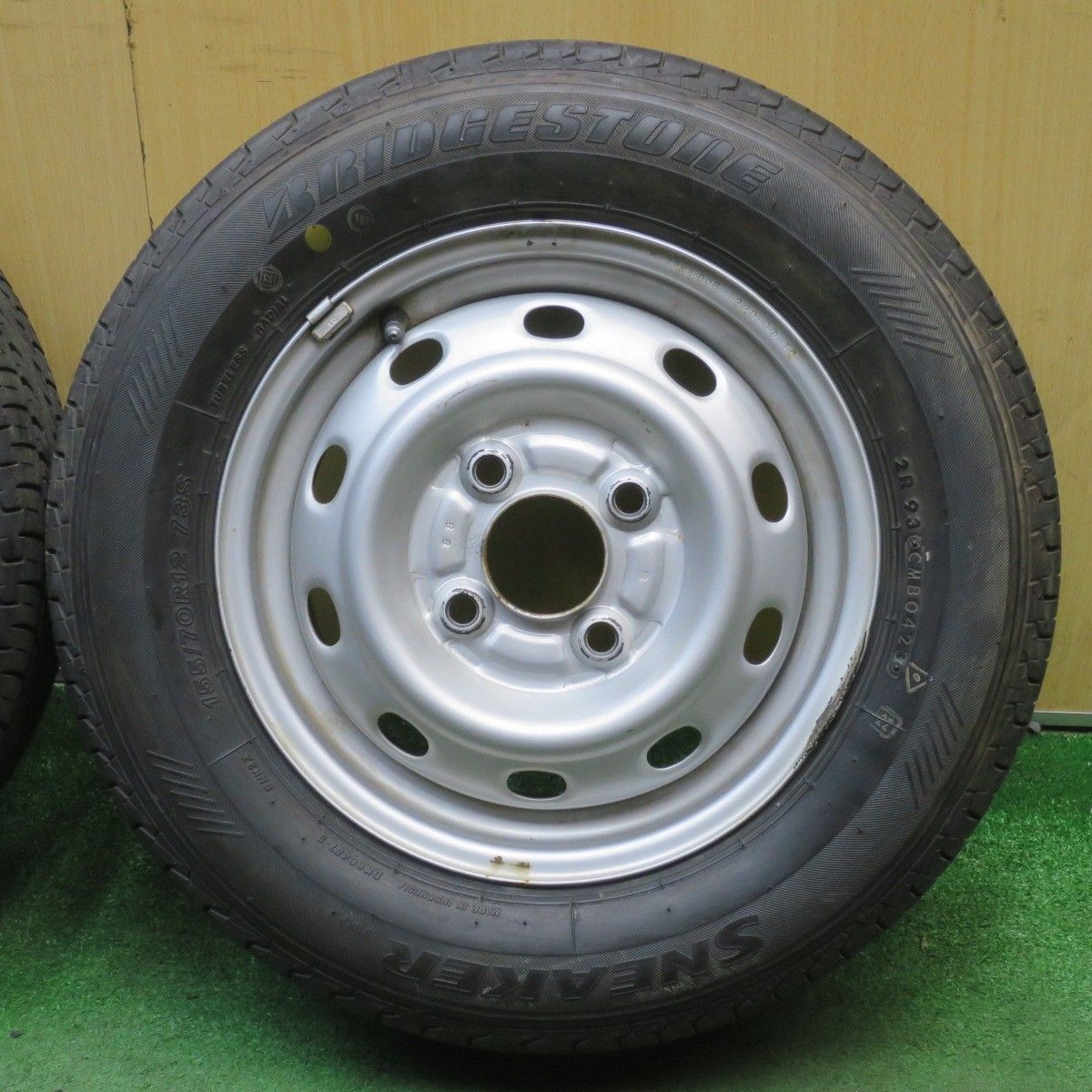 バリ溝！23年！ほぼ10分155/70R12 ブリヂストン スニーカー SNK2 