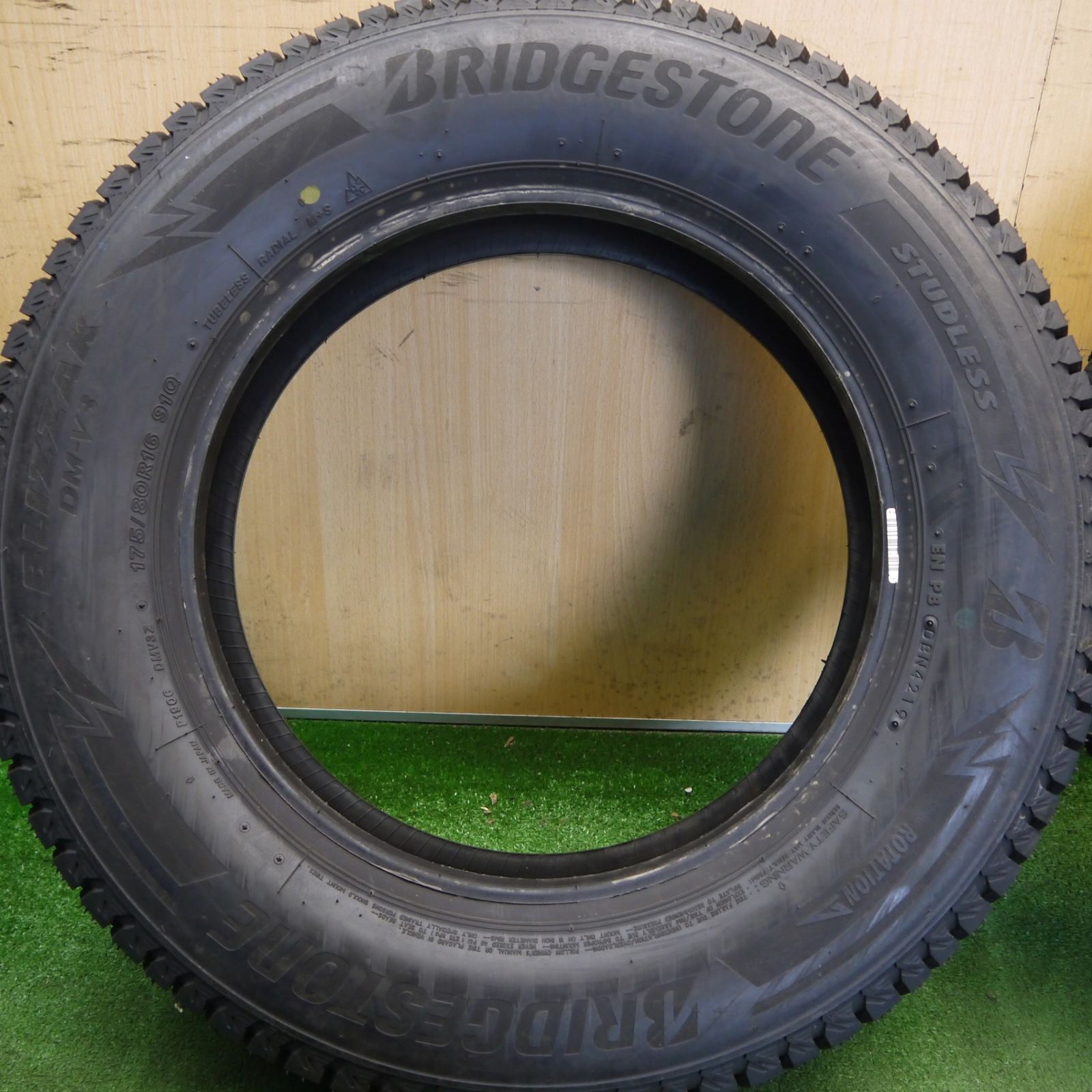 未使用☆ジムニー 等 175/80R16 スタッドレス ブリヂストン ブリザック 
